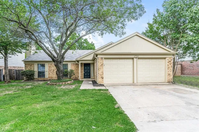 $2,330 | 1712 Homestead Street, Flower Mound, TX 75028