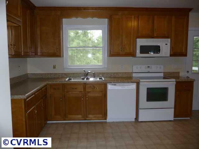 2325 George's Road Powhatan, VA 23139 - Photo 3 of 6 Gallery Image 3
