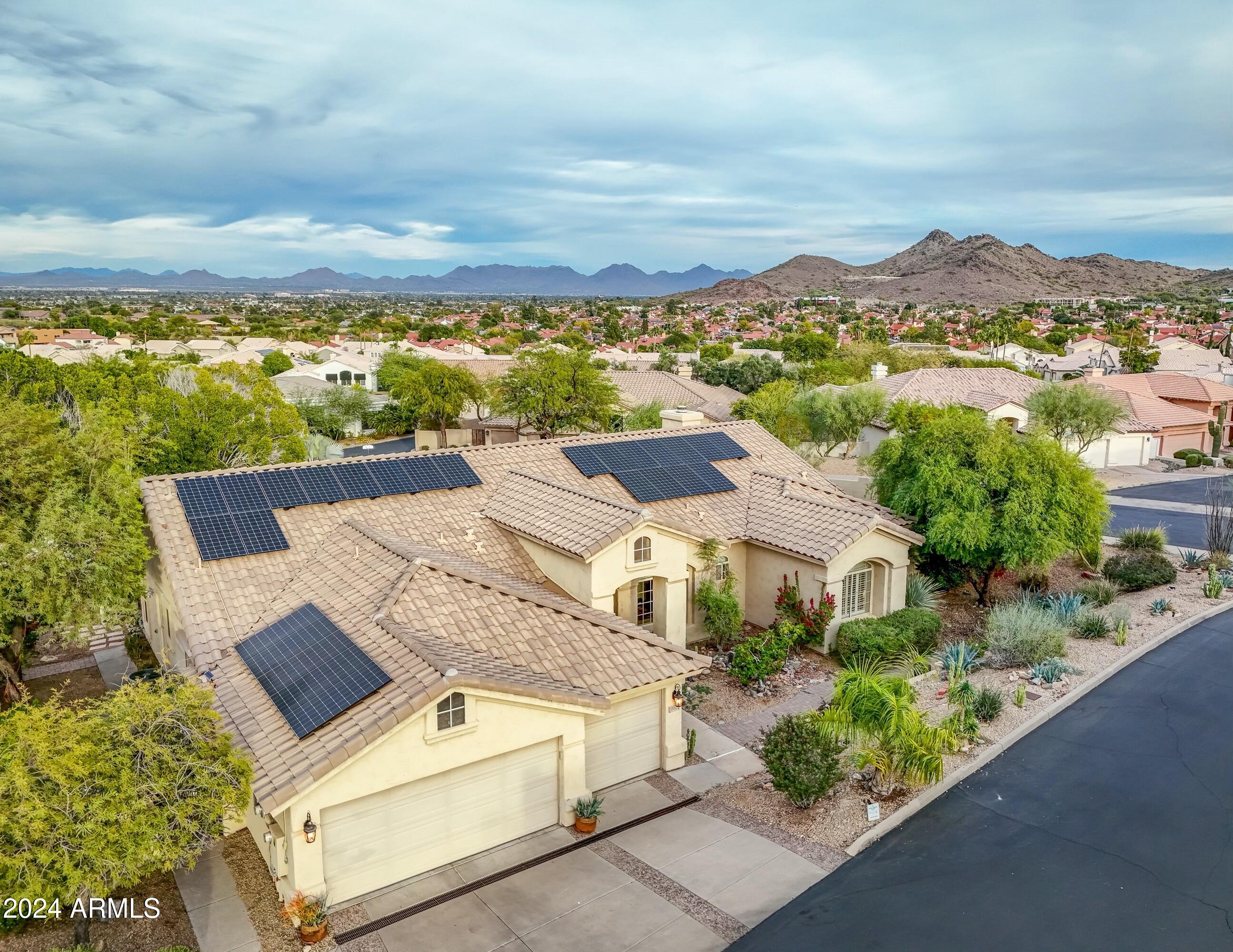 1550 East Redfield Road Phoenix, AZ 85022 - Photo 54 of 61 an aerial view of residential houses with outdoor space and ocean view
