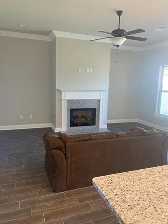 $2,300 | 902 Hackberry Drive, Bossier City, LA 71111