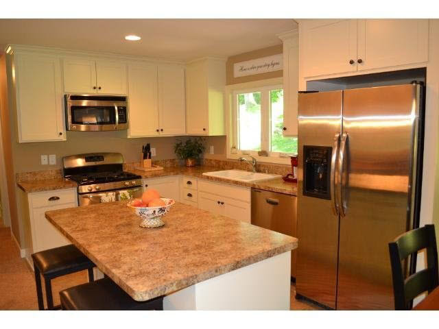 4712 Gordon Road Mound, MN 55364 - Photo 3 of 18 Gallery Image 3