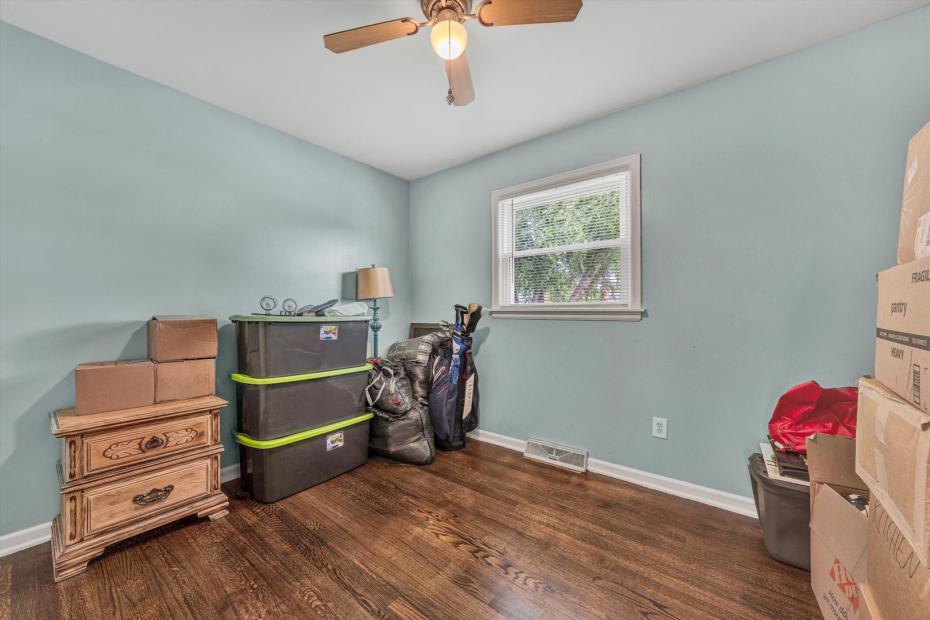 509 Water Oak Road Roanoke, VA 24019 - Photo 19 of 29 19-DSC05335