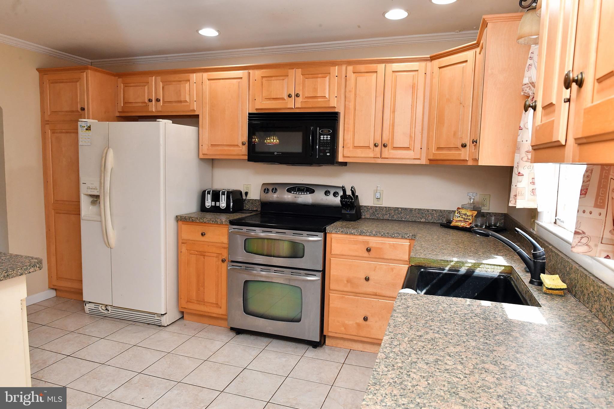 1434 Hancock Boulevard Reading, PA 19607 - Photo 3 of 16 Gallery Image 3