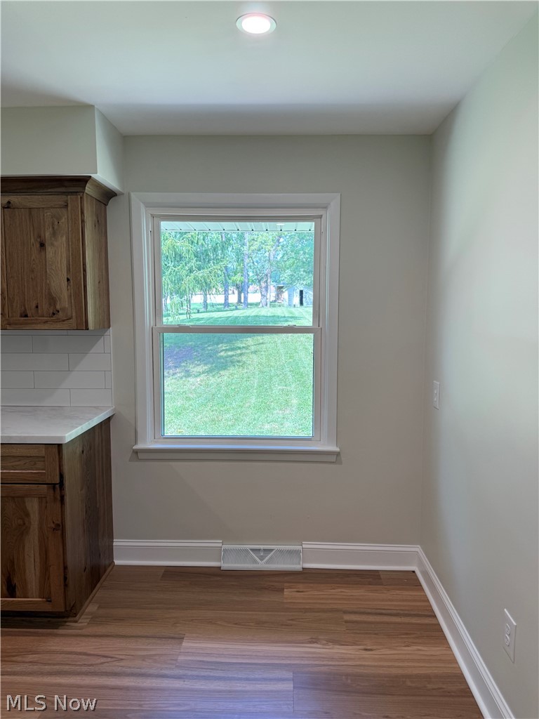 475 Meadowlane Road Seven Hills, OH 44131 - Photo 13 of 38 Dining area in kitchen with window