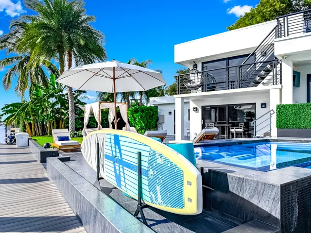 $12,000 | 2628 Southeast 10th Street, Pompano Beach, FL 33062