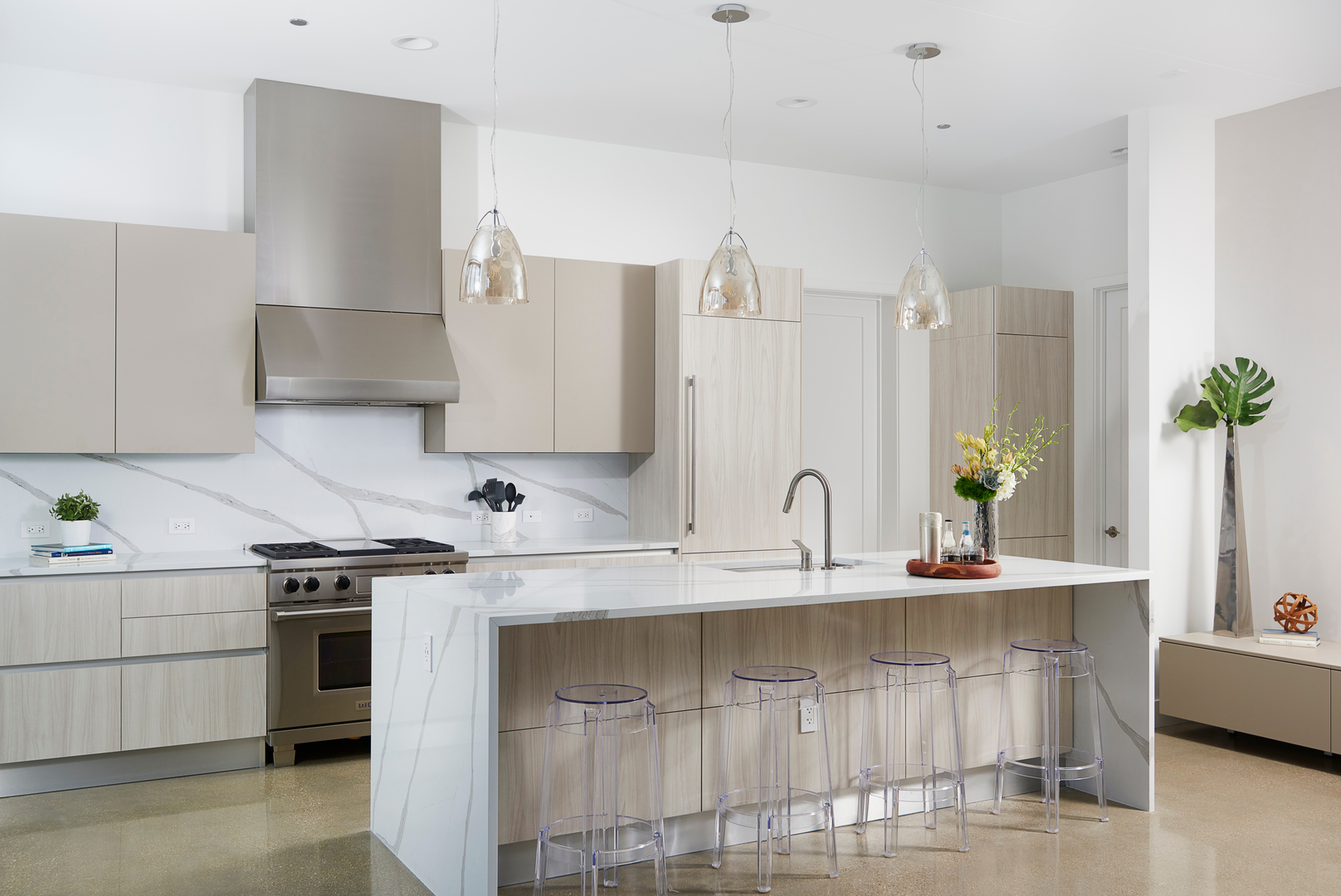 900 West Washington Boulevard, Unit 302 Chicago, IL 60607 - Photo 2 of 15