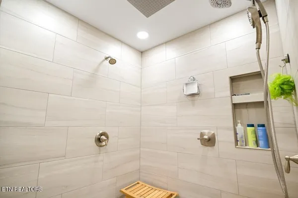 $530,000 | 3416 St Andrews Drive, Baneberry, TN 37890