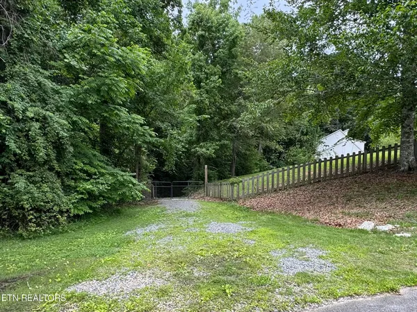 $530,000 | 3416 St Andrews Drive, Baneberry, TN 37890