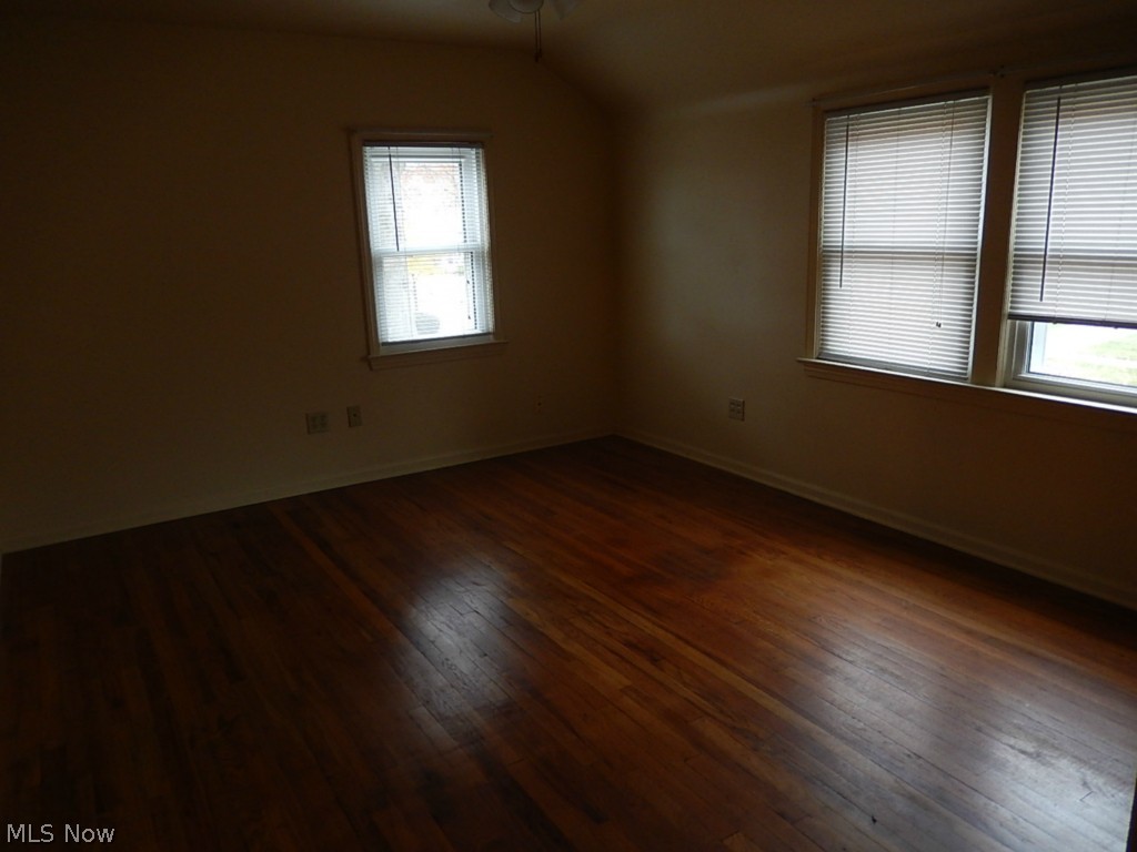 5143 Edenhurst Road Cleveland, OH 44124 - Photo 9 of 25