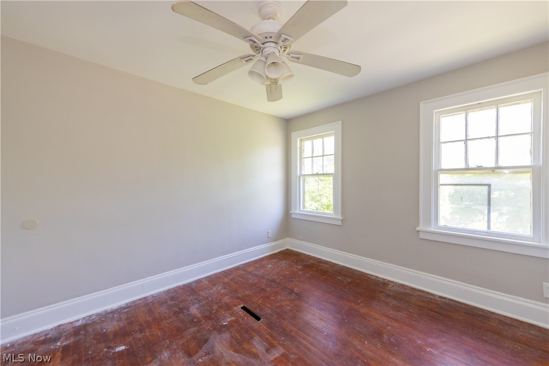 14650 Superior Road Cleveland, OH 44118 - Photo 17 of 50