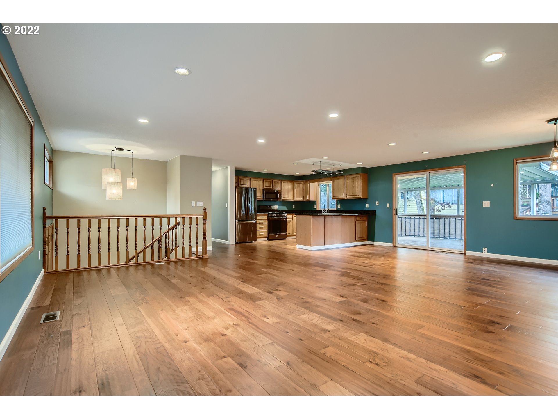 7545 Ridge Drive Gladstone, OR 97027 - Photo 8 of 31 Gallery Image 8