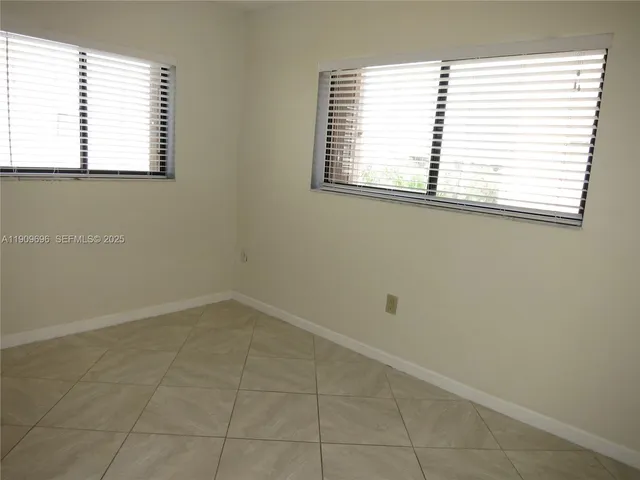 $2,400 | 8600 Southwest 133rd Avenue Road, Unit 418, Miami, FL 33183