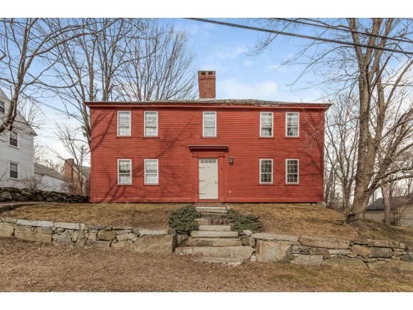 5 Swamscott Street Newfields, NH 03856 - Photo 2 of 36