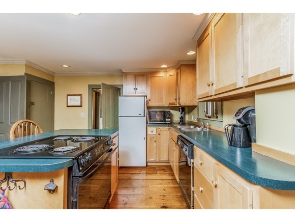 5 Swamscott Street Newfields, NH 03856 - Photo 5 of 36