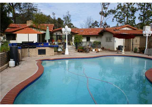 11280 Posthill Road Lakeside, CA 92040 - Photo 4 of 25 Gallery Image 4
