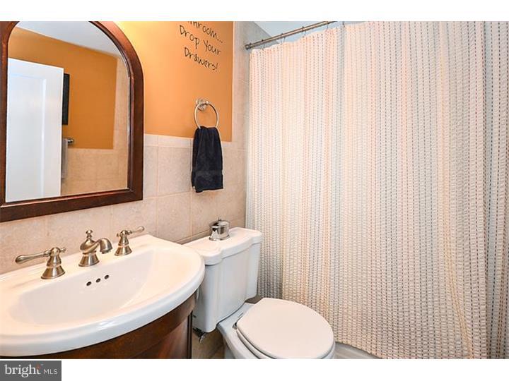 400 Exton Road Hatboro, PA 19040 - Photo 15 of 24 Master Bathroom