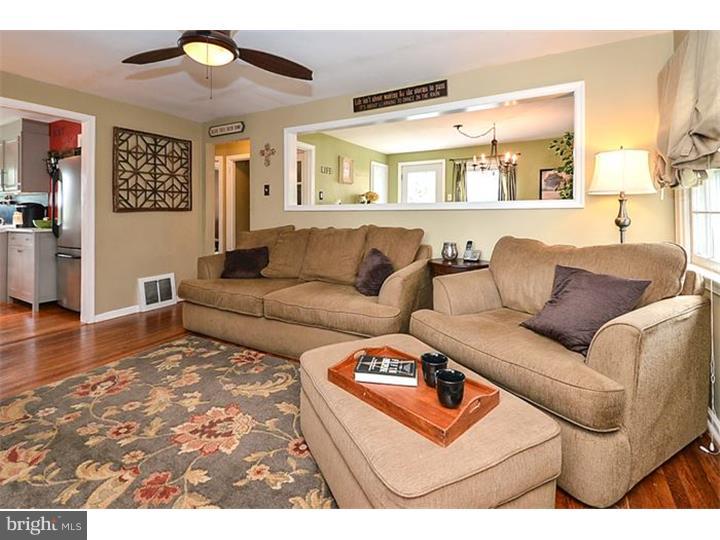 400 Exton Road Hatboro, PA 19040 - Photo 5 of 24 Living Room