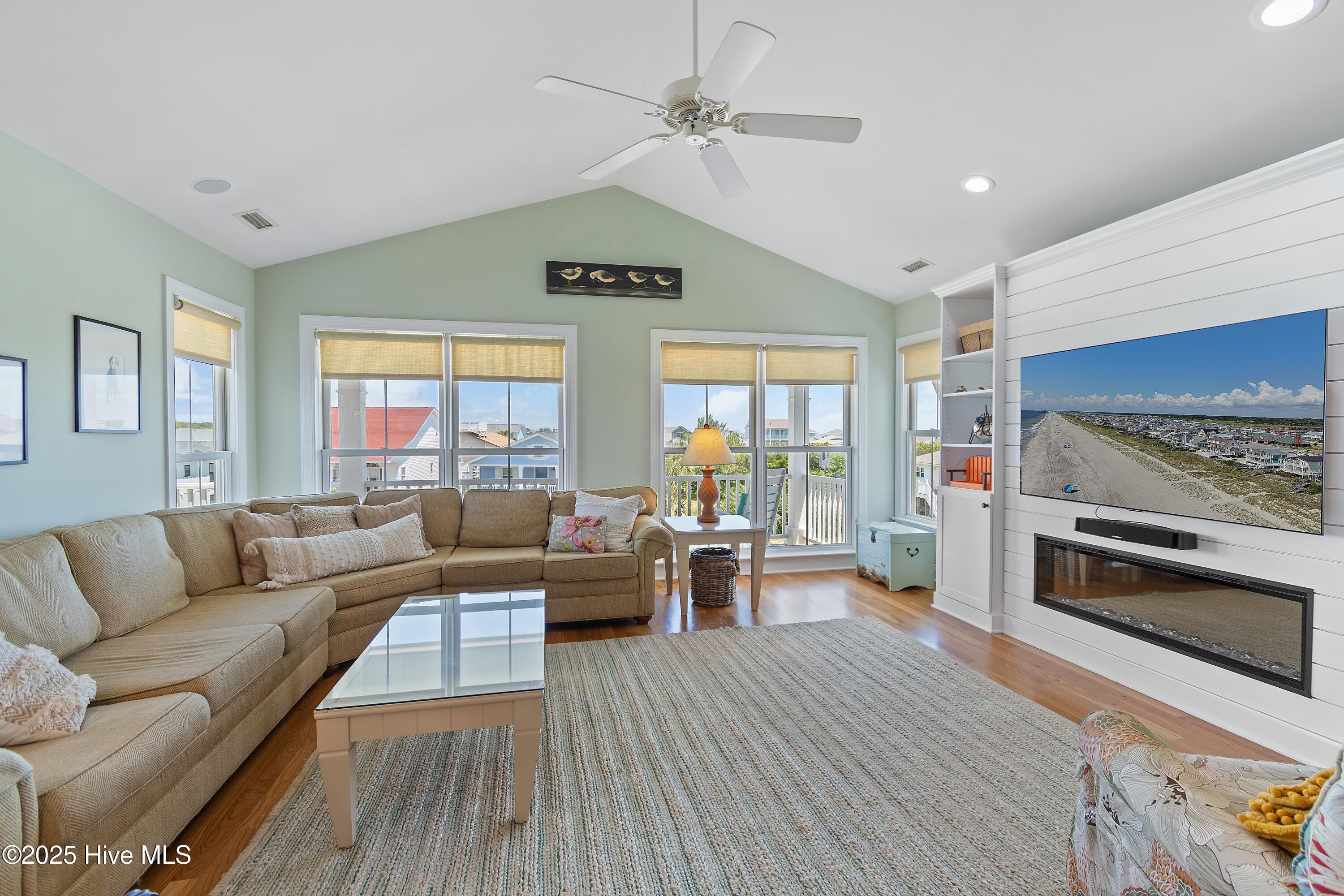 121 Ferry Road Holden Beach, NC 28462 - Photo 8 of 61 121FerryRd - 37 (1)