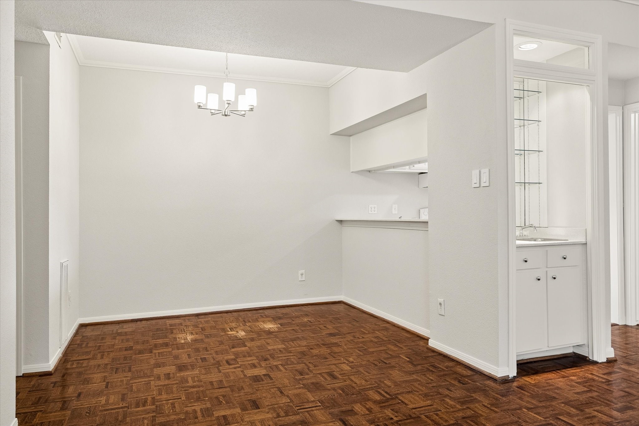718 Bering Drive, Unit B Houston, TX 77057 - Photo 6 of 25