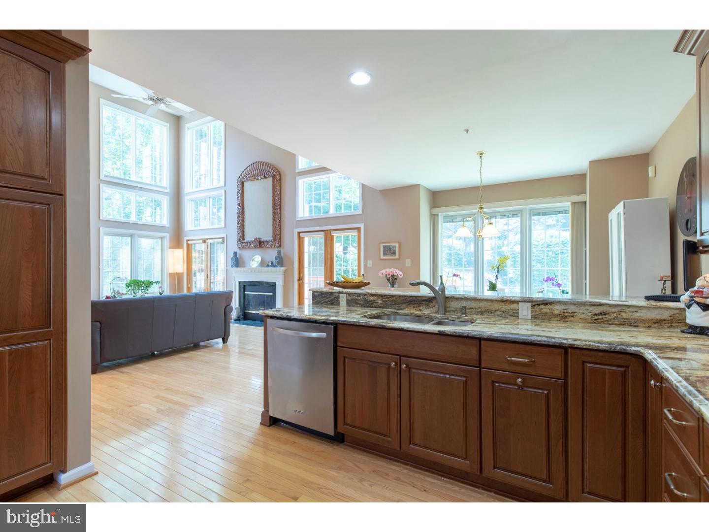6 Post Run Newtown Square, PA 19073 - Photo 12 of 25 Kitchen