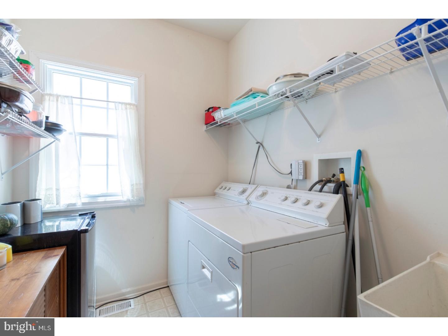6 Post Run Newtown Square, PA 19073 - Photo 16 of 25 Laundry Room