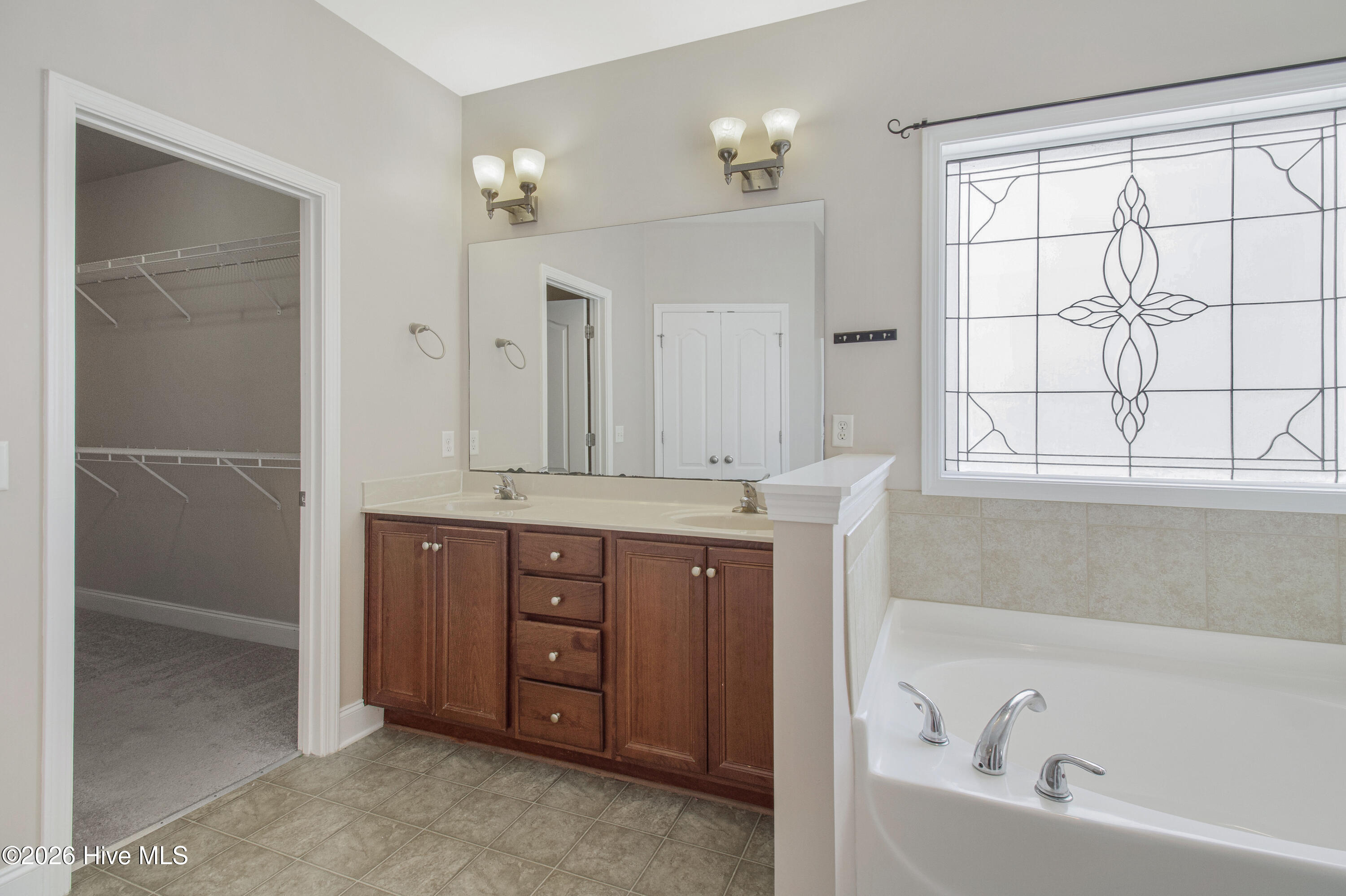 159 River Winding Road Jacksonville, NC 28540 - Photo 8 of 22 Gallery Image 8