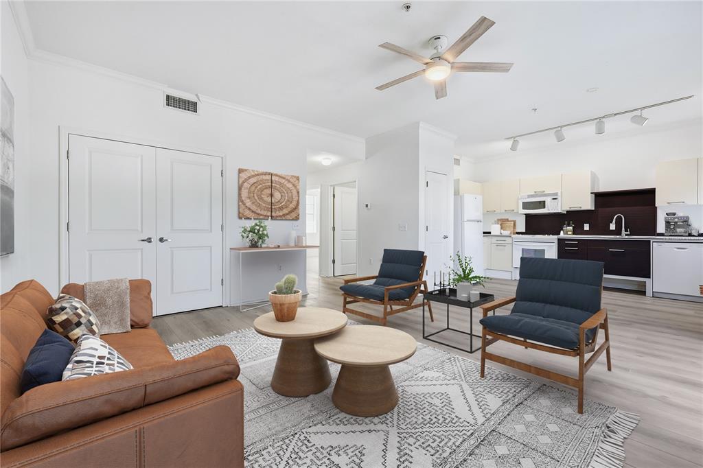 20 Southwest 6th Street, Unit 304 Gainesville, FL 32601 - Photo 2 of 24