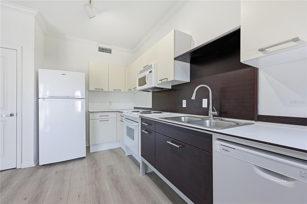 20 Southwest 6th Street, Unit 304 Gainesville, FL 32601 - Photo 8 of 24