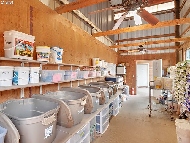 28303 Southwest Baker Road Sherwood, OR 97140 - Photo 12 of 32
