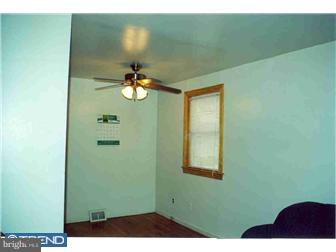 25 Cassandra Road Newark, DE 19702 - Photo 3 of 6 Dining Room