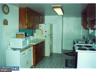 25 Cassandra Road Newark, DE 19702 - Photo 4 of 6 Kitchen