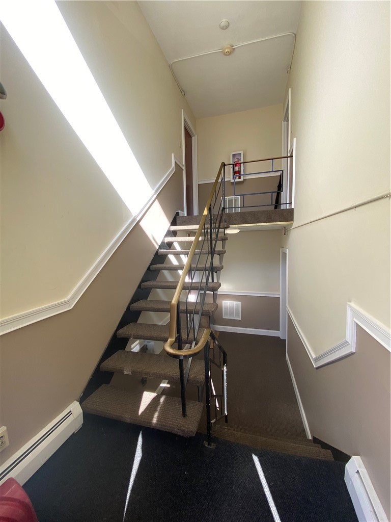 3940 Post Road Warwick, RI 02886 - Photo 5 of 12 Gallery Image 5