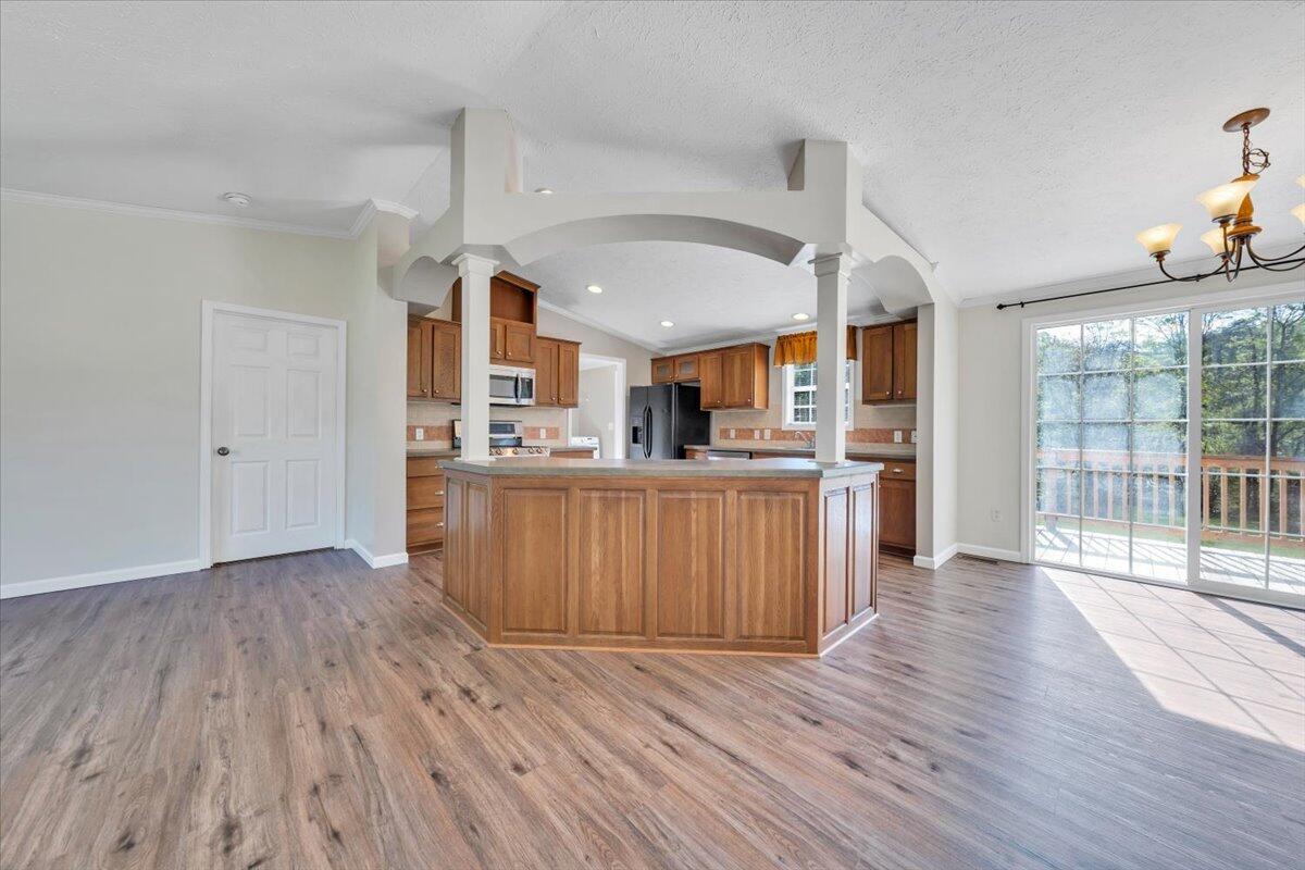 3767 Bandy Road Roanoke, VA 24014 - Photo 14 of 44 11-MIB02676