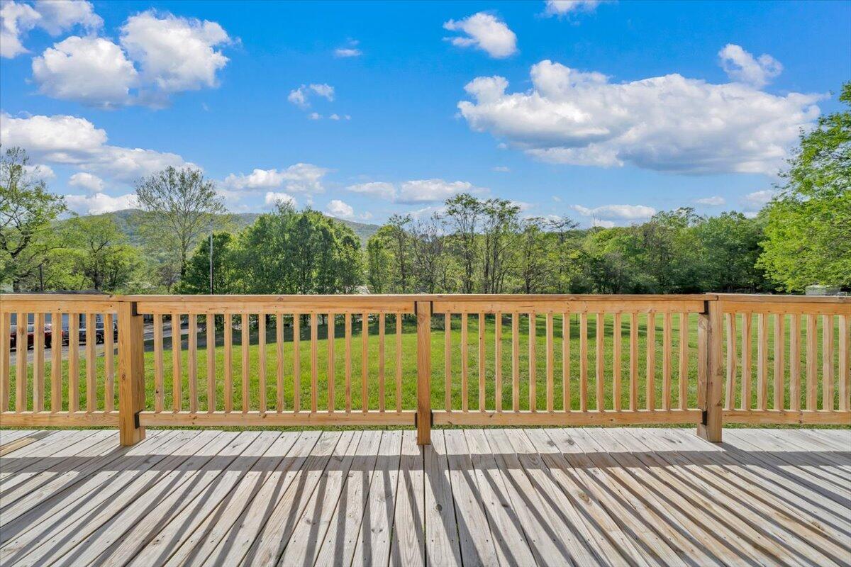 3767 Bandy Road Roanoke, VA 24014 - Photo 35 of 44 33-MIB02742