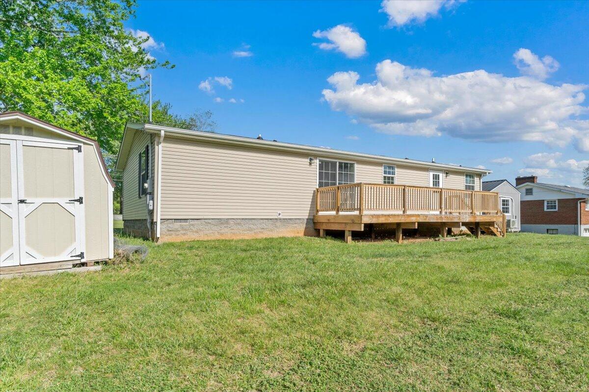 3767 Bandy Road Roanoke, VA 24014 - Photo 36 of 44 39-MIB02760