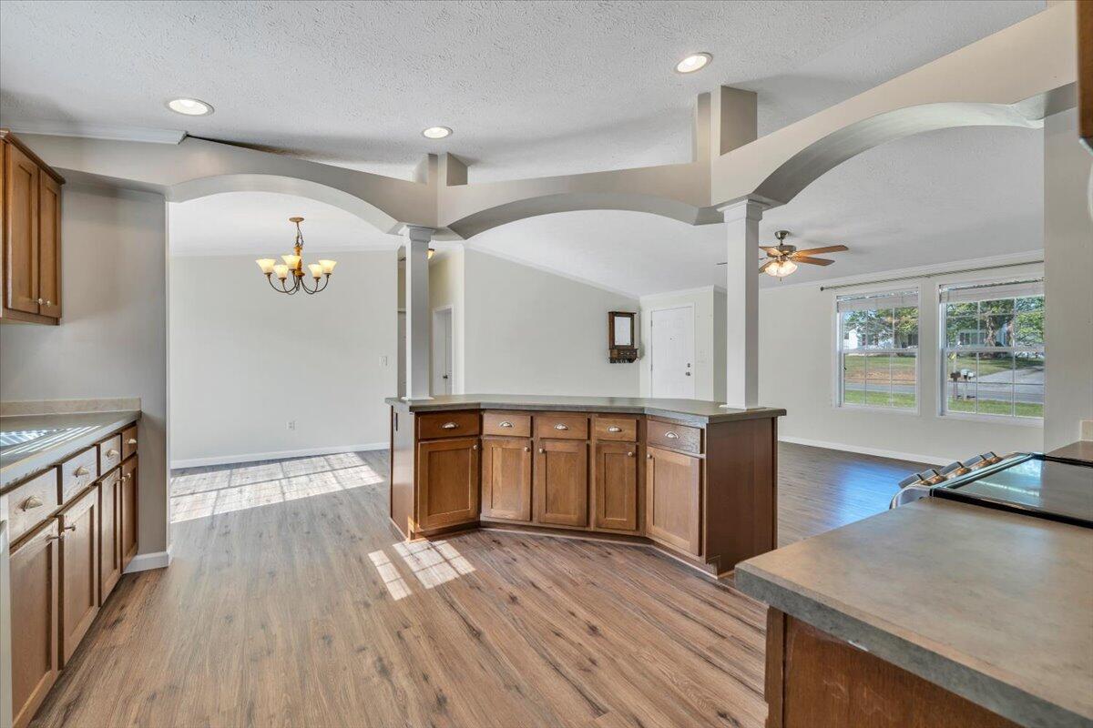 3767 Bandy Road Roanoke, VA 24014 - Photo 8 of 44 18-MIB02697