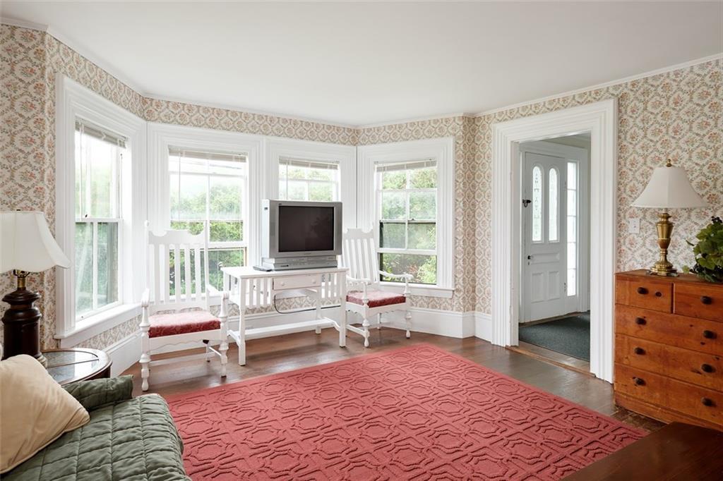 755 Shore Road Cape Neddick, ME 03902 - Photo 20 of 35 A bay window fills the room off of...