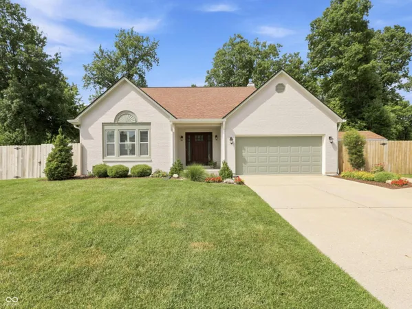 $440,000 | 14715 Harvest Drive, Carmel, IN 46032