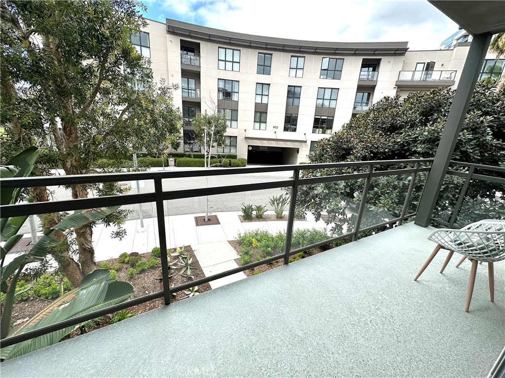 61 Gramercy Irvine, CA 92612 - Photo 18 of 33 a view of a balcony with chairs