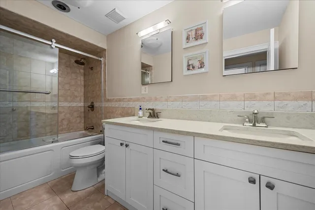 $895,000 | 3931 Miller Drive, Glenview, IL 60026