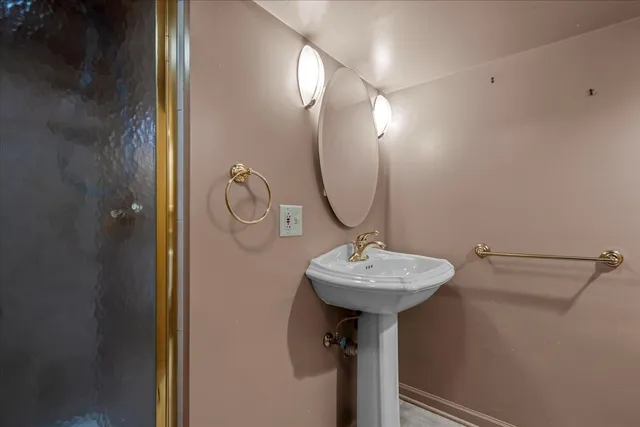 $895,000 | 3931 Miller Drive, Glenview, IL 60026