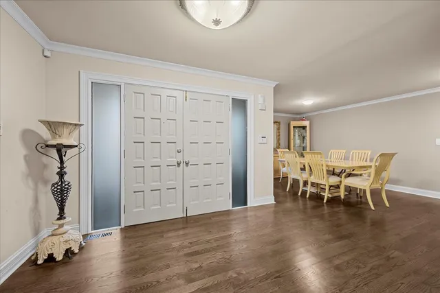 $895,000 | 3931 Miller Drive, Glenview, IL 60026