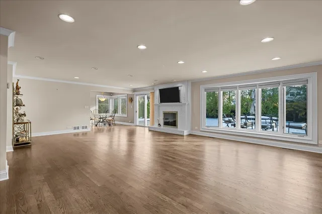 $895,000 | 3931 Miller Drive, Glenview, IL 60026