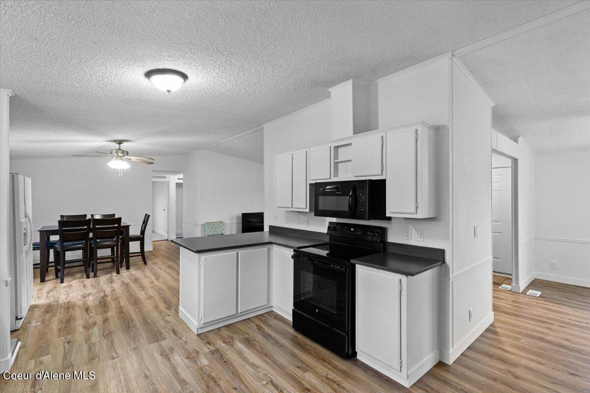 10600 North Benoit Street Hayden, ID 83835 - Photo 12 of 35 12-Kitchen