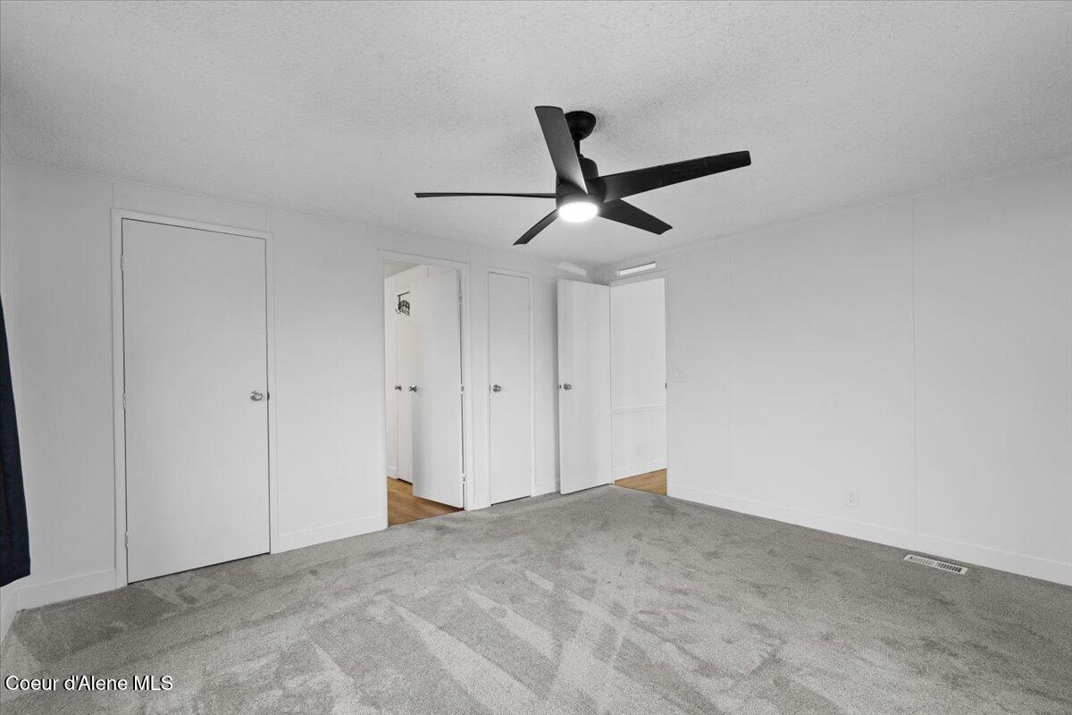 10600 North Benoit Street Hayden, ID 83835 - Photo 19 of 35 19-Primary bedroom