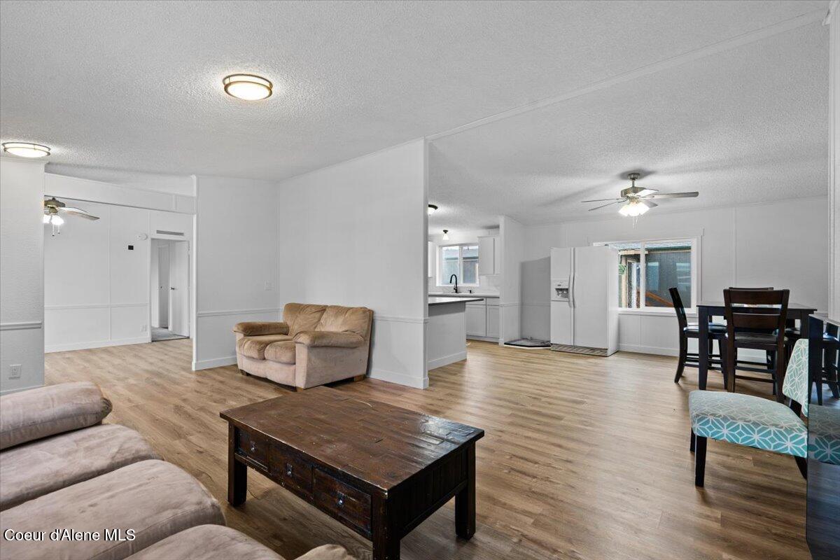 10600 North Benoit Street Hayden, ID 83835 - Photo 8 of 35 08-Living Room