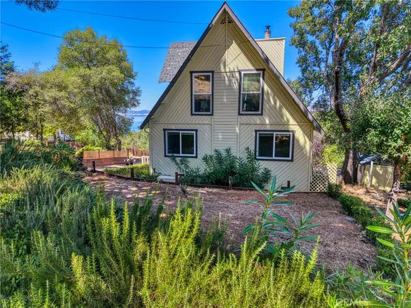 $364,500 | 7847 Evergreen Drive, Kelseyville, CA 95451