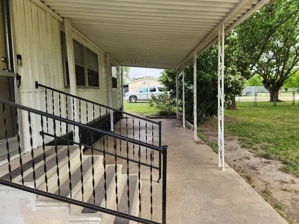 $1,290 | 12208 Lunar Lane, Burleson, TX 76028