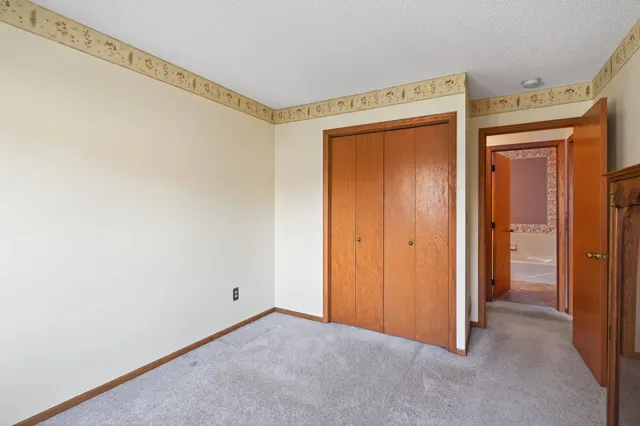 $285,000 | 2505 Sumac Ridge, White Bear Lake, MN 55110