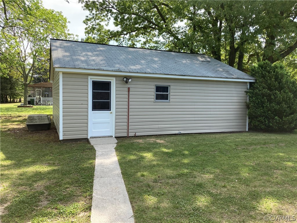 8518 Sandy Ridge Road Hopewell, VA 23860 - Photo 6 of 26 Gallery Image 6